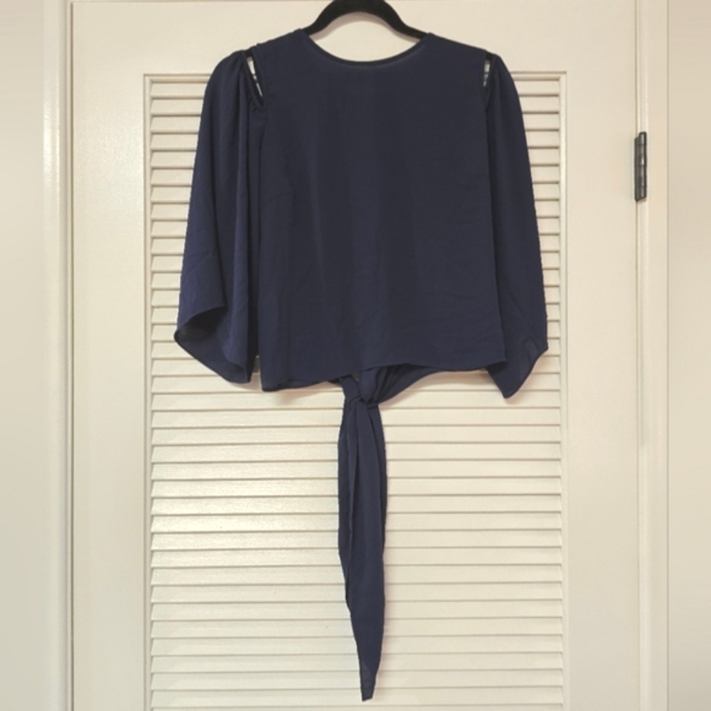 BCBGMaxAzria - Navy Flowy Lightweight Cold-Shoulder Top With Tie Back